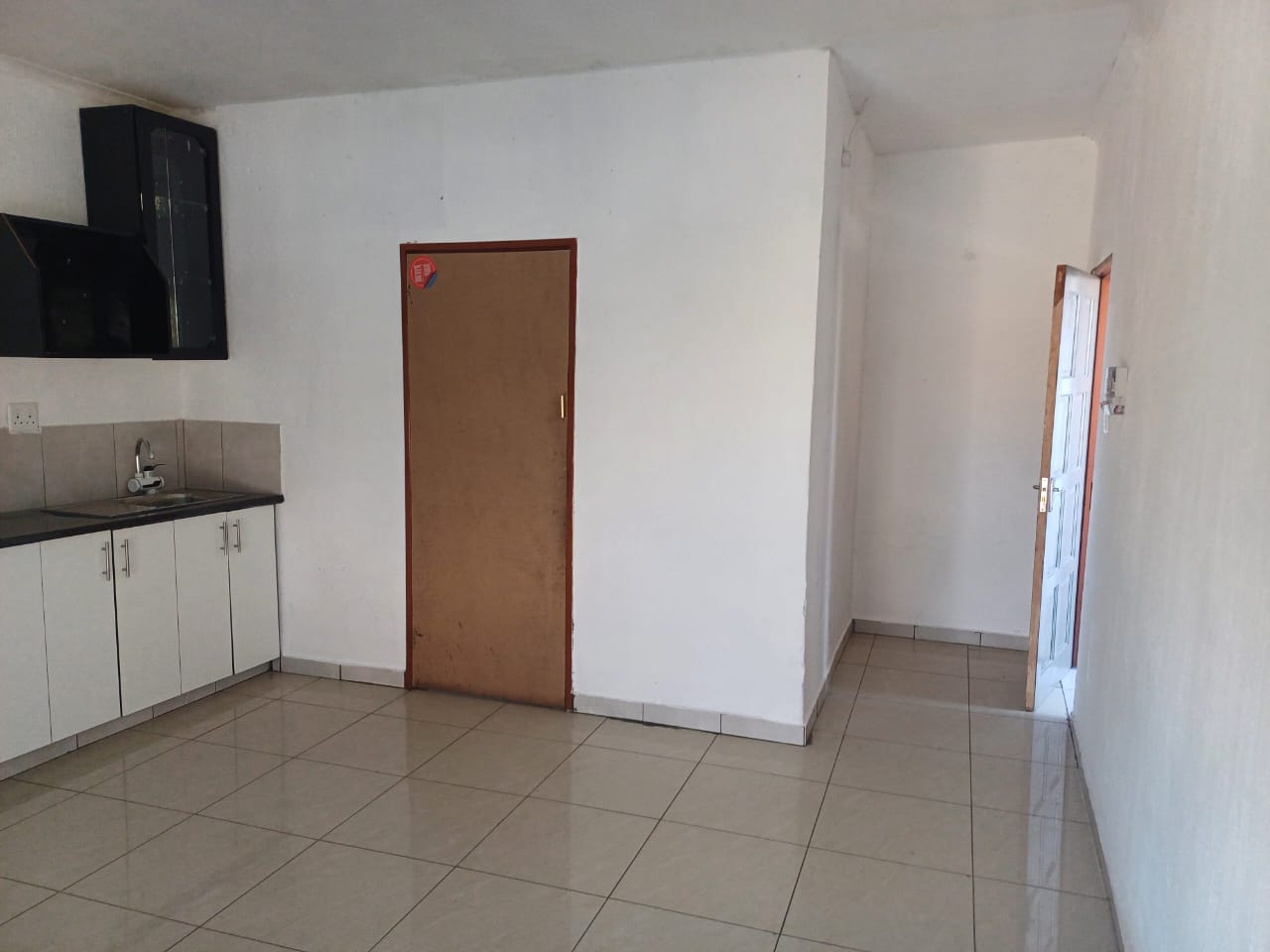 Room image 5