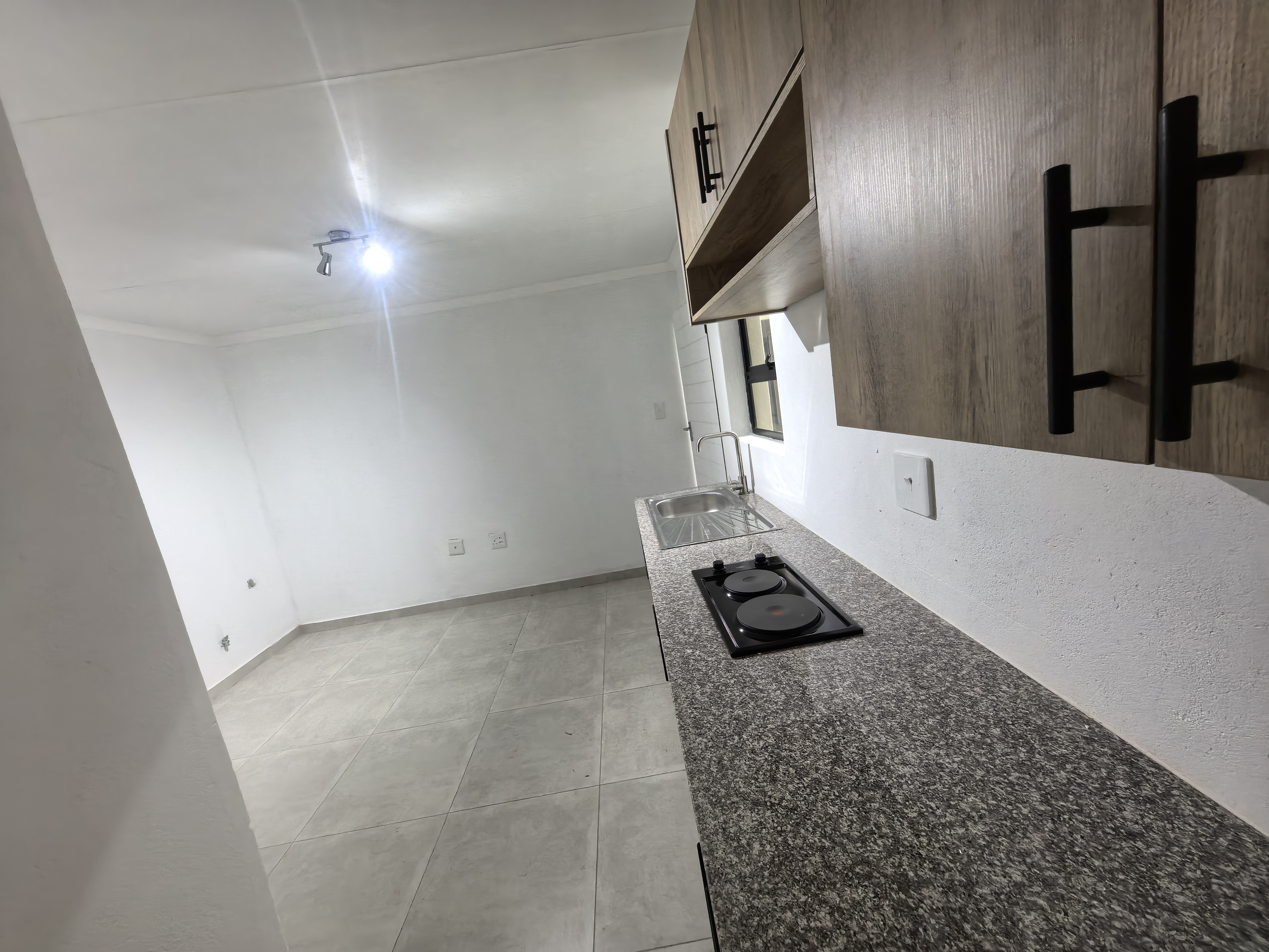 Room image 5